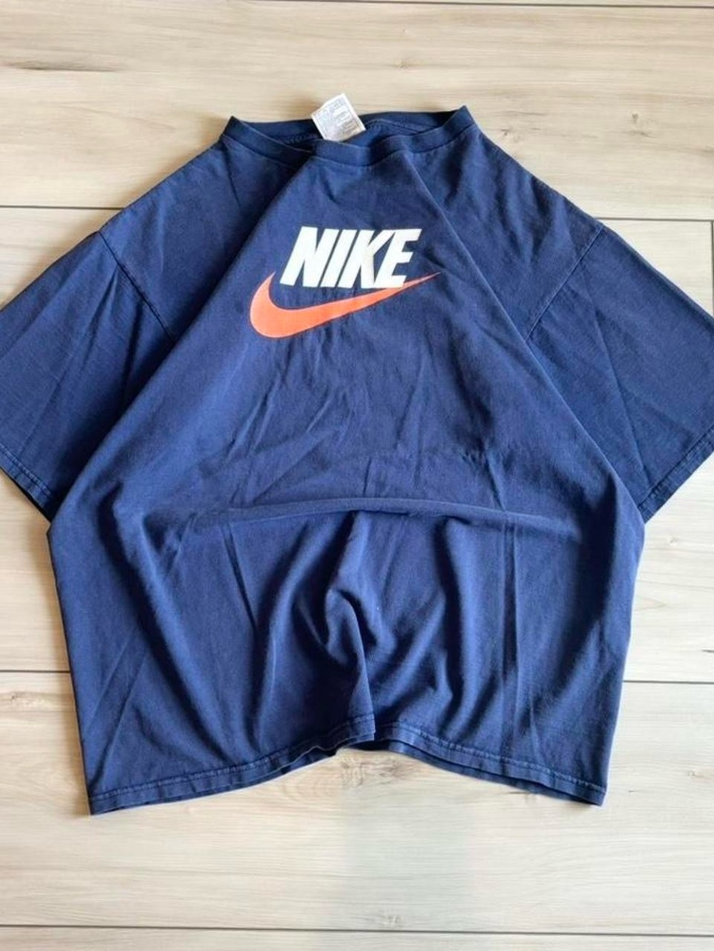 Nike Athletics Y2K Vintage Navy Tee 2000s Mens sportswear center swoosh logo tee